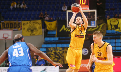 ΑΕΚ: Δεν παίζει με Ρέτζιο Εμίλια ο Στρέλνιεκς, εκτός Ιταλικού πάγκου ο Σάκοτα!