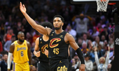 NBA: Απίστευτος Μίτσελ, κέρδισε μόνος του τους Λέικερς στην επιστροφή ΛεΜπρόν στο Κλίβελαντ (videos)