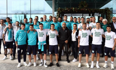 Παναθηναϊκός: H δεξίωση της Νέας Σαλαμίνας και η ομαδική φωτογραφία (video)