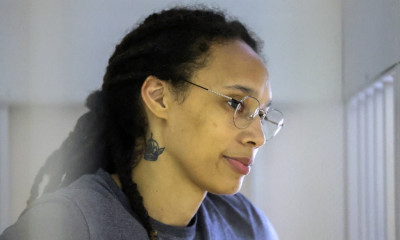 ΗΠΑ: Αποφυλακίστηκε η Μπρίτνεϊ Γκράινερ από τη Ρωσία