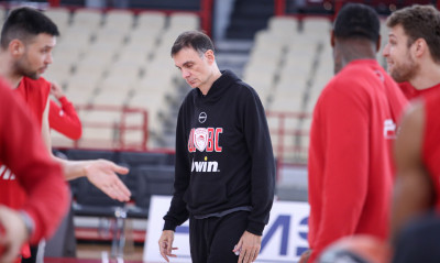 Μπαρτζώκας: «Πρέπει να παίξουμε σκληρά για να κερδίσουμε τη Βίρτους» (video)