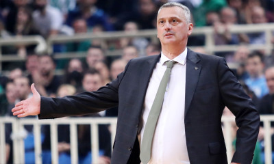 Ράντονιτς: «Χαρούμενος που υπογράψαμε τον Μπέικον»