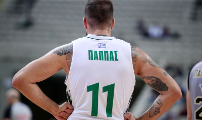 Παππάς: «Η δωρέα του μισθού είναι μια έμμεση συγγνώμη για όλα αυτά τα χρόνια» (video)