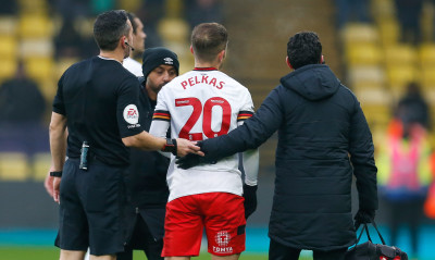 Χαλ: Ανησυχία για Πέλκα – Αποχώρησε τραυματίας