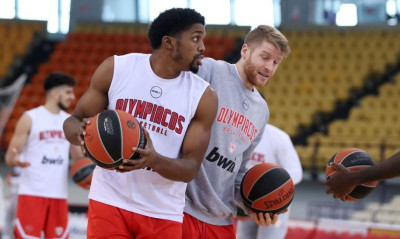 Ολυμπιακός - Φενέρμπαχτσε: Στη 12άδα Ουόκαπ και ΜακΚίσικ, εκτός ο Μπλακ