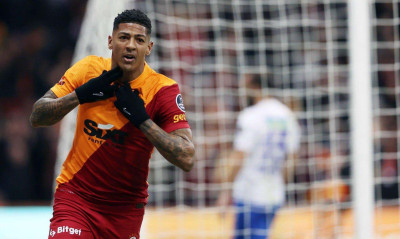 Ολυμπιακός: Τουρκικό σενάριο για Φαν Άανχολτ (Video)