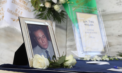 Γιάννης Διακογιάννης: Πλήθος κόσμου στο τελευταίο «αντίο» (photos+videos)