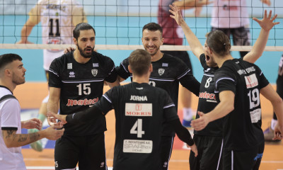 Volley League Ανδρών: Περίπατο ο ΠΑΟΚ με Ορεστιάδα, έπιασε στην κορυφή τον Ολυμπιακό (video)