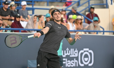 Τένις-Τουρνουά Άμπου Ντάμπι: Το σήκωσε ο Τσιτσιπάς, λύγισε 2-1 τον Ρούμπλεφ