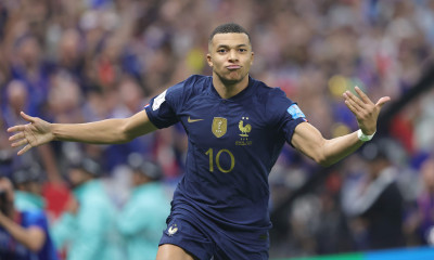 Γαλλία: Η αρχηγική ομιλία του Εμπαπέ στο ημίχρονο του τελικού: «Μπορούμε να επιστρέψουμε» (vid)