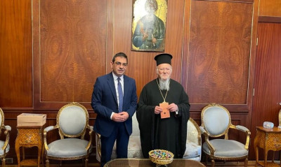 Δώρο με χαρακτήρα ΑΕΚ έκανε στον Οικουμενικό Πατριάρχη Βαρθολομαίο ο Γιώργος Σταμάτης