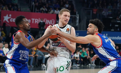 Γκριγκόνις: «Δεν παίξαμε ομαδικό μπάσκετ, πάμε σε... πόλεμο με τον Ολυμπιακό»