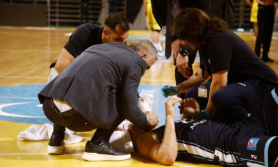 Άρης-Κολοσσός: Σοκαριστικός τραυματισμός, γέμισε αίματα το παρκέ (photos)