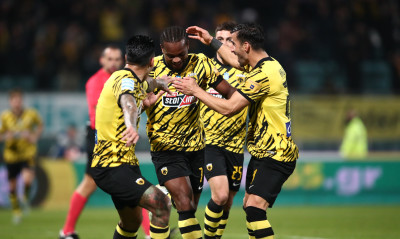 Βόλος-ΑΕΚ: Το εντυπωσιακό άλμα του Λιβάι στο 4-0 (video)