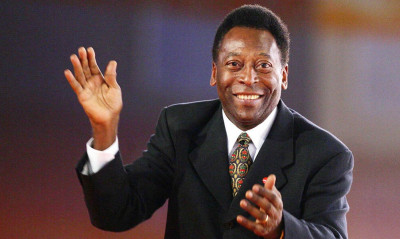 Πελέ: Η βραδιά που κατέκτησε την κορυφή του κόσμου με τη Σάντος