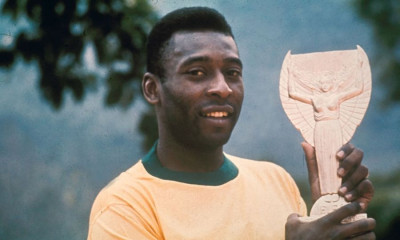 Πελέ: Μητσοτάκης και Τσίπρας για τον θάνατο του «μαύρου μαργαριταριού»