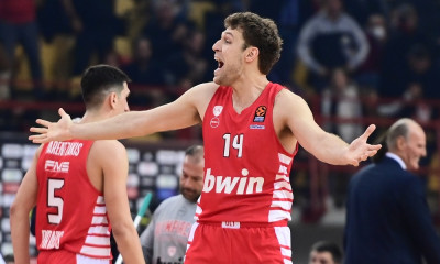 Παναθηναϊκός - Ολυμπιακός: Οριστικά εκτός ντέρμπι ο Βεζένκοφ