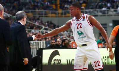 Σαρωτική η Αρμάνι στο ντέρμπι με τη Βίρτους Μπολόνια πριν τον Ολυμπιακό (video)