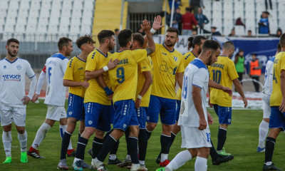 Αιολικός: Ανακοίνωσε τριπλό διαζύγιο