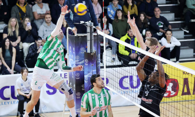 «Πράσινο» το Super Cup στο βόλεϊ – Νίκη 3-1 του Παναθηναϊκού επί του ΠΑΟΚ (Videos)