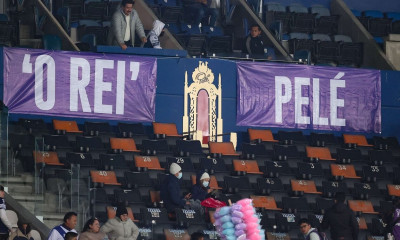 Πελέ: Θρόνο στις εξέδρες δημιούργησαν στο Μεξικό για τον «Βασιλιά» (photos)