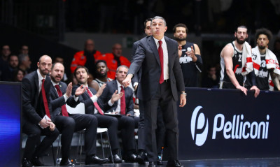 Σκαριόλο: «Δε θυμάμαι τόσα λάθη από διαιτητές»