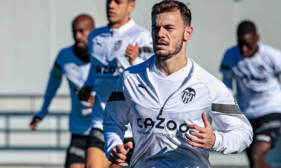 Ολυμπιακός: «Δύσκολη η μεταγραφή του Λάτο»