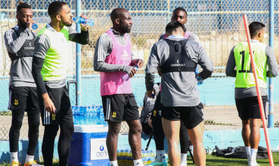 Άρης: Αμφίβολος για Ολυμπιακό ο Νταμπό