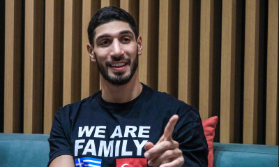 Καντέρ: Ανατριχιαστικά μηνύματα μετά την επικήρυξή του - «Θα σου κόψουμε το κεφάλι» (photo)