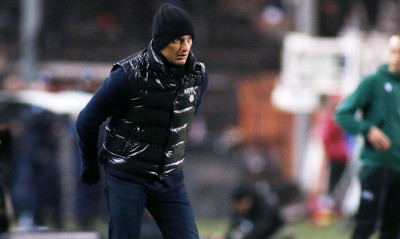 Λουτσέσκου: «Μπορεί να είμαι τρελός, αλλά ένα κλεμμένο πρωτάθλημα κι ένα κύπελλο»