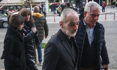 Δολοφονία Άλκη Καμπανού: Ξεκίνησε η δίκη - Το μήνυμα του πατέρα του για τη Δικαιοσύνη (videos)