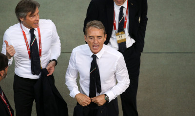 Έμμεση απάντηση Μαντσίνι σε Ντίνο Μπάτζιο