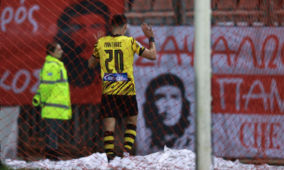 Πανσερραϊκός-ΑΕΚ: Χάθηκε το τόπι, άνοιξε το σκορ ο Μάνταλος (video)