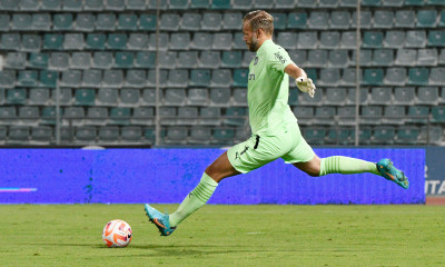 ΟΦΗ: Αποχωρεί ο Στίβενς, συνεχίζει στην Ντεν Χάαγκ