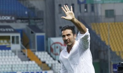 Ο εμβληματικός Τζιανλουίτζι Μπουφόν γίνεται 45 και δεν σκέφτεται να σταματήσει! (videos)