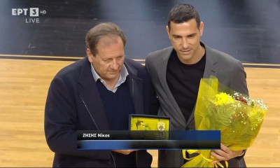 ΑΕΚ-Περιστέρι: Βράβευσε τον Νίκο Ζήση η Ένωση (video)