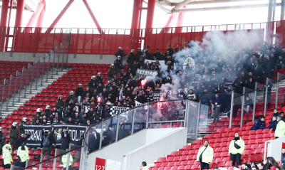 Ολυμπιακός-ΟΦΗ: Δυναμική παρουσία φιλοξενούμενων (Photos)