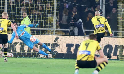 ΑΕΚ - Άρης: Με πέναλτι ανοίγει το σκορ ο... εκνευρισμένος με την εξέδρα Άμραμπατ (video)