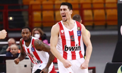 Ολυμπιακός-Άρης 89-75: Ο απίθανος Λαρεντζάκης έσωσε τους «ερυθρόλευκους» - Ανησυχία για Πίτερς