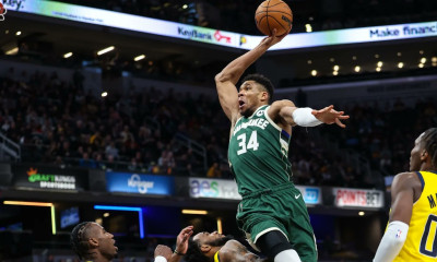 NBA: Διαστημικός Αντετοκούνμπο με 50άρα διέλυσε τους Πέλικανς (video)