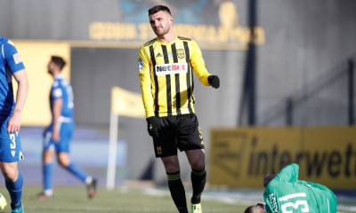 Ιωνικός: Φορ(τσάρει) για παραμονή με Μάνο