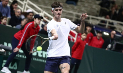 Davis Cup: Ο εκπληκτικός Θάνος λύγισε τον Αντράντε και πλησιάζει την πρόκριση η Ελλάδα! (vids+pics)