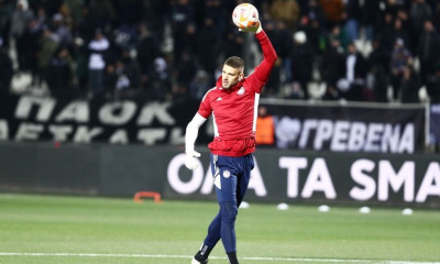 ΠΑΟΚ - Ολυμπιακός: Η υποδοχή του Πασχαλάκη στην Τούμπα (photos)