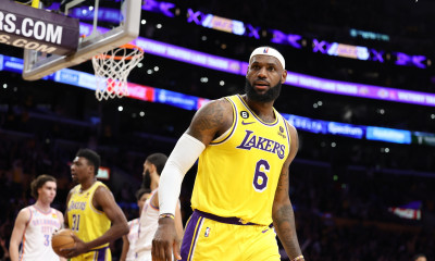 NBA: Έγραψε ιστορία ο ΛεΜπρόν Τζέιμς - Ο κορυφαίος σκόρερ του πρωταθλήματος (videos)