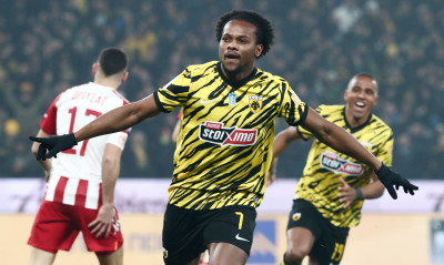 ΑΕΚ-Ολυμπιακός: Το 1-0 στο 3' ο Γκαρσία και φωτιά στην «Αγιά Σοφιά-OPAP Arena»! (vid)