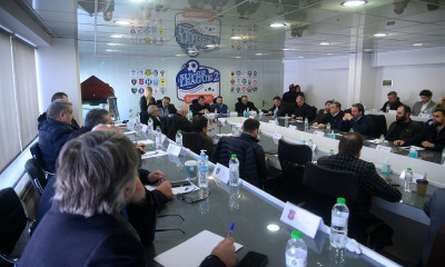 Super League 2: Συνάντηση με ΕΠΟ και στήριξη - Συνεχίζεται το «λουκέτο»