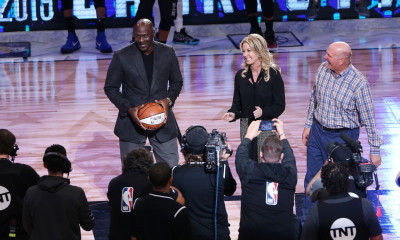 Μεγάλη δωρεά στα γενέθλιά του ο Μάικλ Τζόρνταν