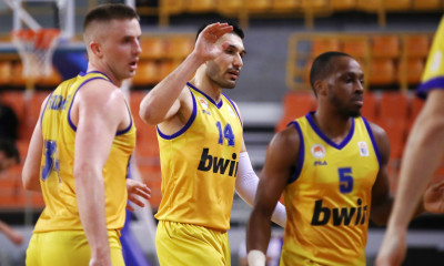 Κύπελλο Ελλάδος Final-8: «Πέταξε» το Περιστέρι, εύκολα τον ΠΑΟΚ (Video)