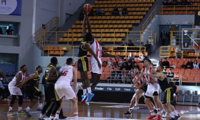 Κύπελλο Ελλάδας - Final 8: Ο Ολυμπιακος με 18-0 σερί «έπνιξε» από νωρίς τον Άρη (video)