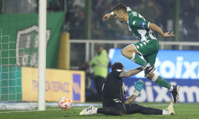 Παναθηναϊκός - Βόλος: Ο Κουρμπέλης σκοράρει και η Λεωφόρος «φλέγεται» (video)